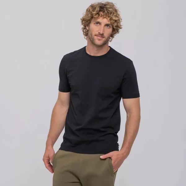 חולצה ממותגות - שחור