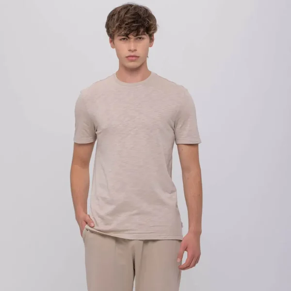 חולצה ממותגות - קרם